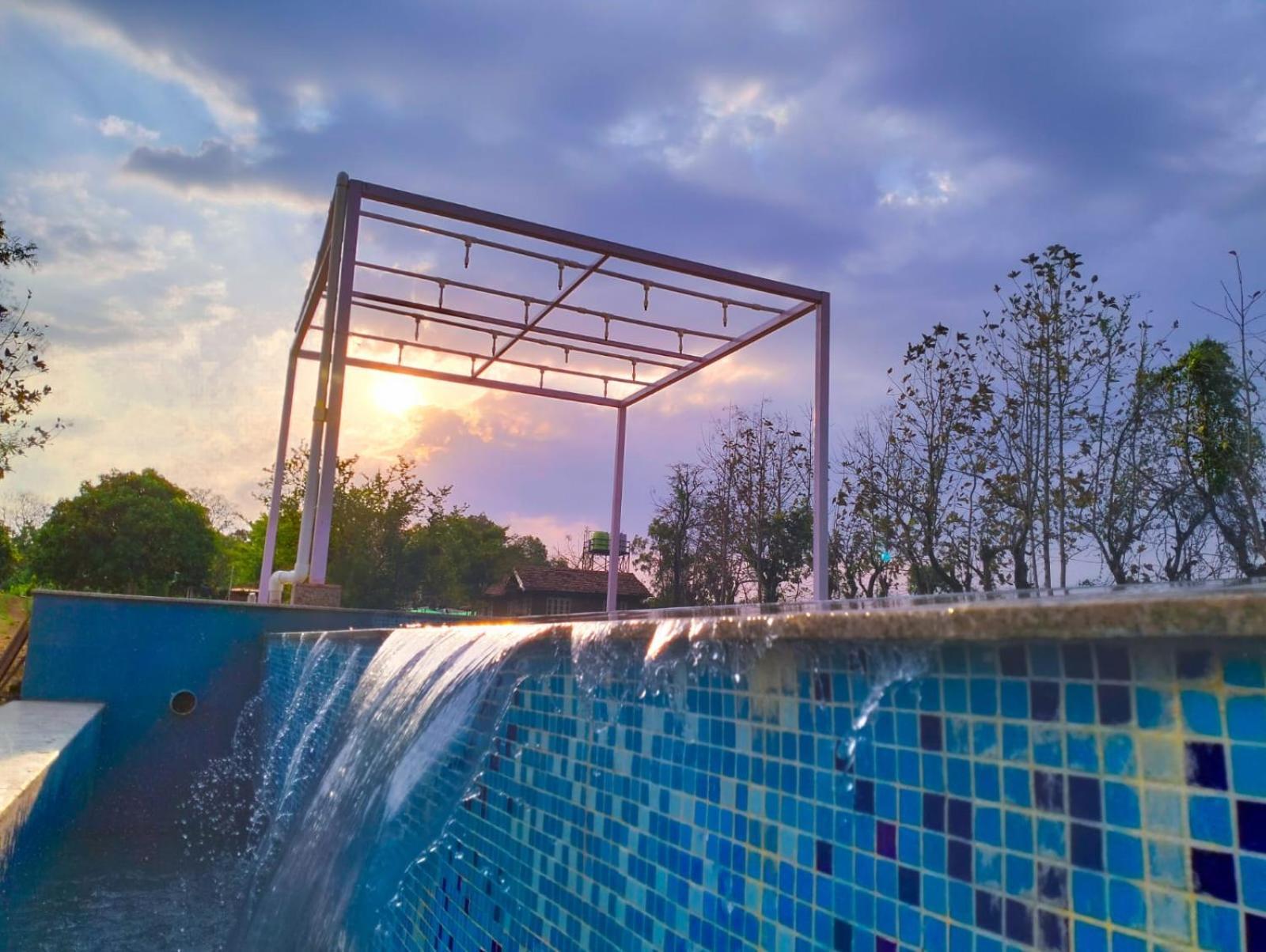 Wow Stayz2 Pachmarhi Foothill Cottages Exteriér fotografie