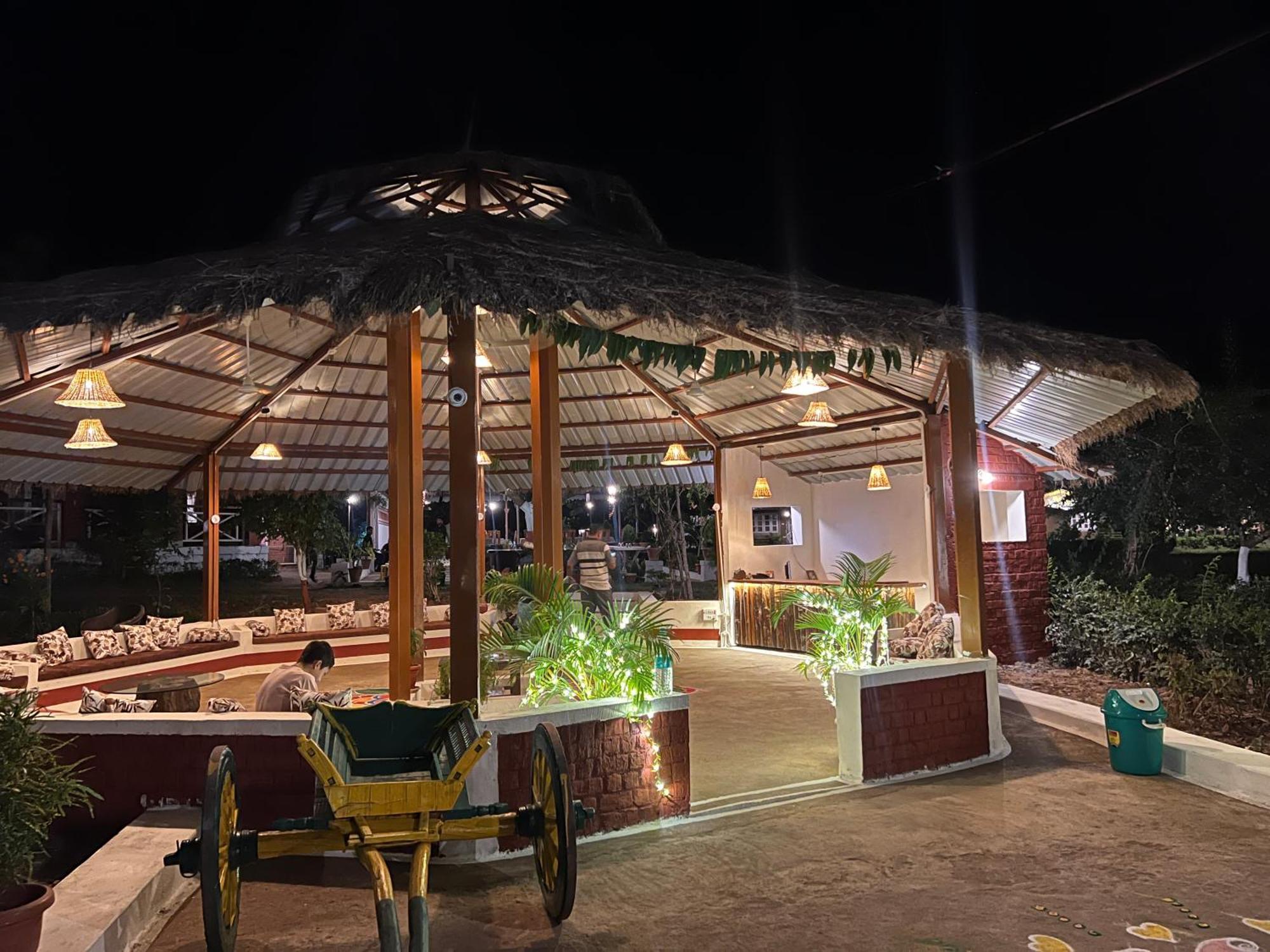 Wow Stayz2 Pachmarhi Foothill Cottages Exteriér fotografie