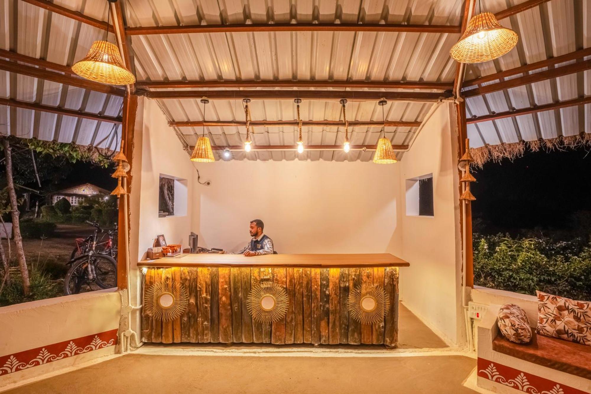 Wow Stayz2 Pachmarhi Foothill Cottages Exteriér fotografie