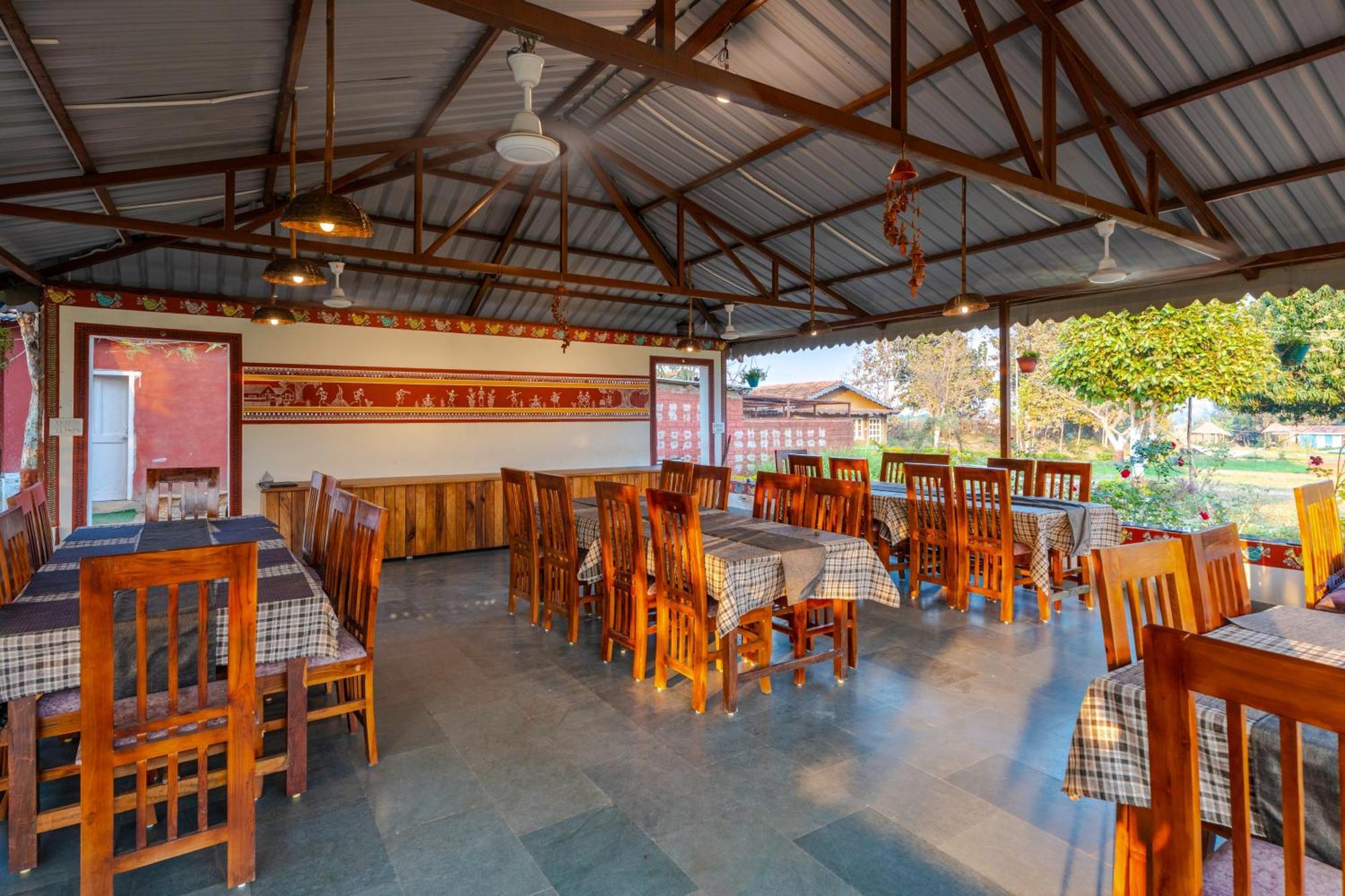 Wow Stayz2 Pachmarhi Foothill Cottages Exteriér fotografie